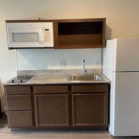 WoodSpring Suites Detroit Madison Heights Exterior foto